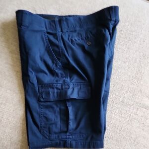 Navy Blue Cargo Shorts Size 34 Inseam 9"